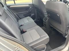 Volkswagen-Golf Sportsvan-13