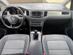 Volkswagen-Golf Sportsvan-17