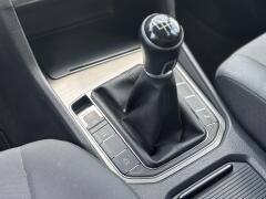 Volkswagen-Golf Sportsvan-23