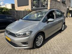 Volkswagen-Golf Sportsvan-0